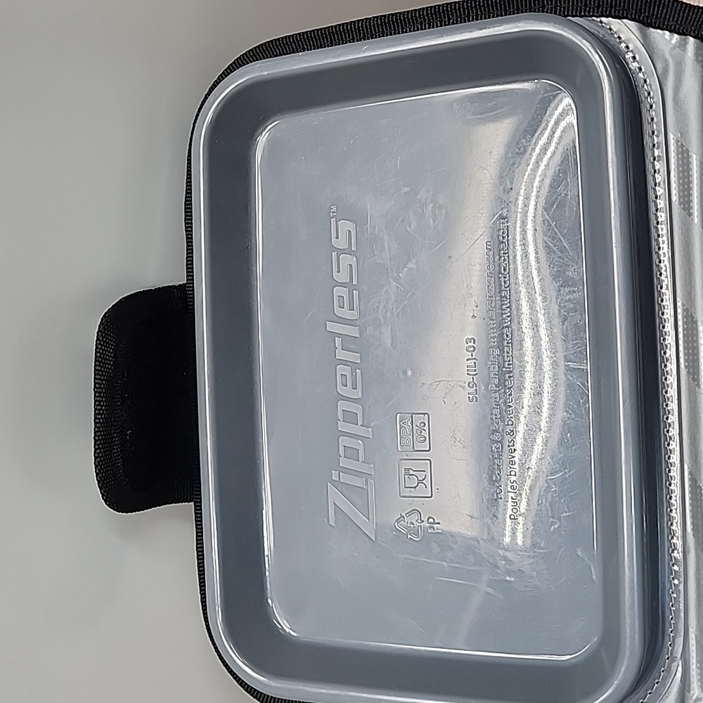 Titan by Arctic Zone Deep Freeze Zipperless 9 Can Cooler Grey Black - Picture 8 of 12